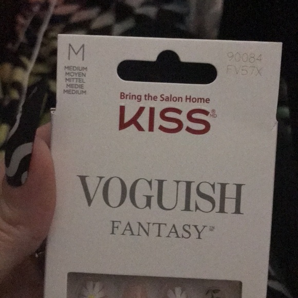 🆕🌻BNIB!Kiss Nails Spring 2021 Collection Daisy/Floral Nails!M Length! 🌻 - Picture 4 of 8